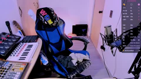 Snapshot of adam_rocket chatting on 01/29/25, 12:33 Adam online show from 01/29/25, 12:33