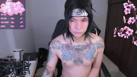 Snapshot of adam_rocket chatting on 01/14/26, 01:22 Adam online show from 01/14/26, 01:22