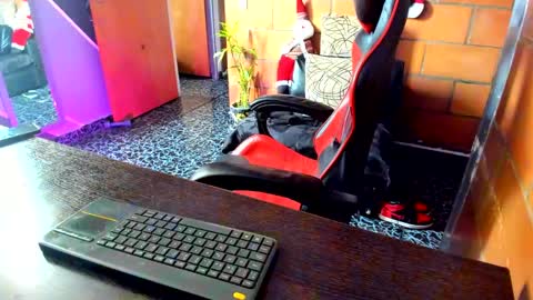 Adam Valencia online show from 12/01/24, 07:58