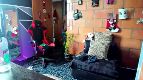 Adam Valencia online show from 12/19/24, 04:57