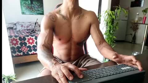 Adam Valencia online show from 06/12/26, 02:27
