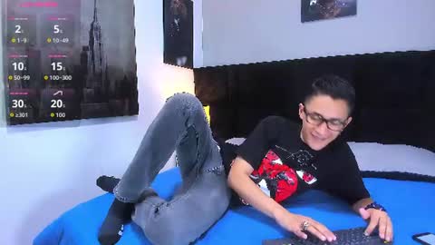 adam_walker_1 online show from 07/03/26, 03:51