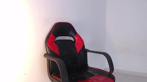 Snapshot of adama_soa chatting on 10/11/25, 05:17 Hello guys excuse my absence I will be absent for several days for health reasons I hope you understand thank you very much. online show from 10/11/25, 05:17