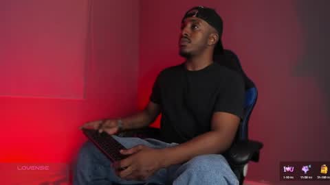 Snapshot of adamart7 chatting on 09/19/25, 02:13 adamart7 online show from 09/19/25, 02:13