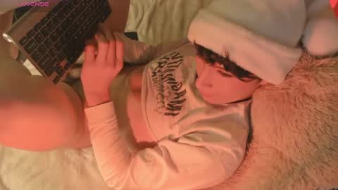 Snapshot of adamdayt chatting on 12/24/24, 09:06 Adam Dayt online show from 12/24/24, 09:06