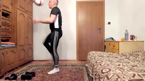 Snapshot of adamlonely chatting on 10/05/25, 10:18 Adam online show from 10/05/25, 10:18