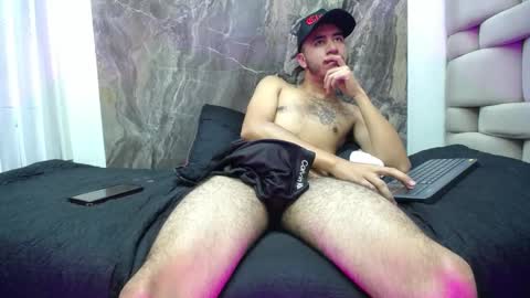 Snapshot of adamparker_ chatting on 02/18/25, 06:04 adamparker_ online show from 02/18/25, 06:04