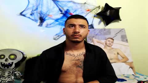 Snapshot of adamparker_ chatting on 10/24/25, 03:03 adamparker_ online show from 10/24/25, 03:03