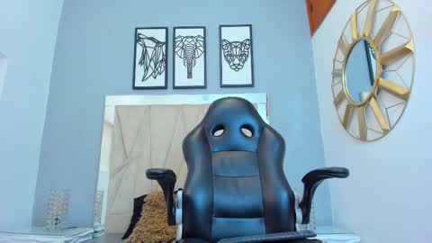 Snapshot of adams_bobby chatting on 11/09/25, 11:19 Adams Bobby online show from 11/09/25, 11:19