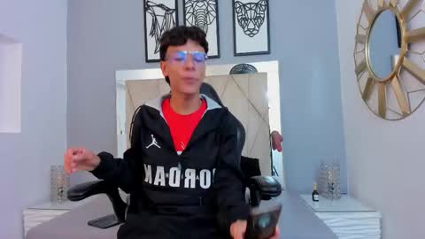 Snapshot of adams_bobby chatting on 11/27/25, 11:34 Adams Bobby online show from 11/27/25, 11:34