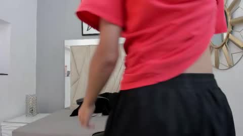 Snapshot of adams_bobby chatting on 12/05/25, 11:41 Adams Bobby online show from 12/05/25, 11:41