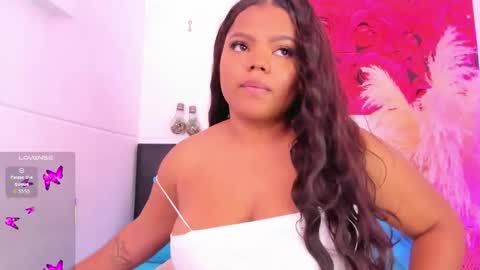 Snapshot of adams_cloe chatting on 11/06/25, 10:38 Cloe Adams online show from 11/06/25, 10:38