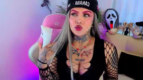 adamsniki online show from 10/23/25, 04:17