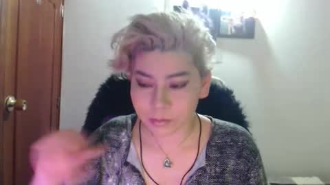 Snapshot of adan_romanoff chatting on 11/02/25, 07:00 adan_romanoff online show from 11/02/25, 07:00