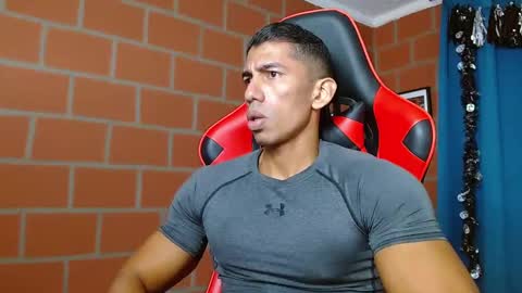 Snapshot of adan_sin1 chatting on 12/02/24, 03:47 Adan Sin online show from 12/02/24, 03:47