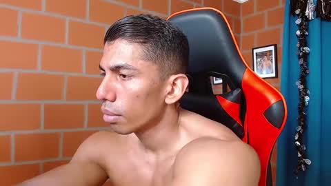 Snapshot of adan_sin1 chatting on 12/16/24, 05:11 Adan Sin online show from 12/16/24, 05:11