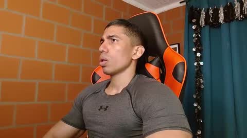 Snapshot of adan_sin1 chatting on 01/13/25, 02:53 Adan Sin online show from 01/13/25, 02:53