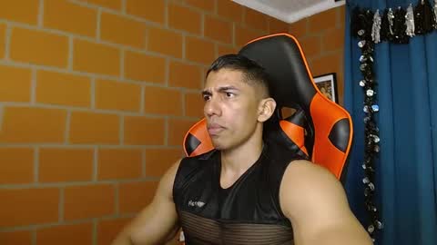 Snapshot of adan_sin1 chatting on 01/29/25, 03:47 Adan Sin online show from 01/29/25, 03:47