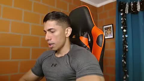 Snapshot of adan_sin1 chatting on 02/01/25, 02:56 Adan Sin online show from 02/01/25, 02:56