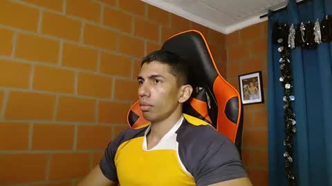 Snapshot of adan_sin1 chatting on 02/06/25, 02:37 Adan Sin online show from 02/06/25, 02:37