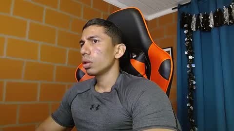 Snapshot of adan_sin1 chatting on 02/10/25, 02:48 Adan Sin online show from 02/10/25, 02:48