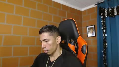 Snapshot of adan_sin1 chatting on 02/21/25, 06:59 Adan Sin online show from 02/21/25, 06:59