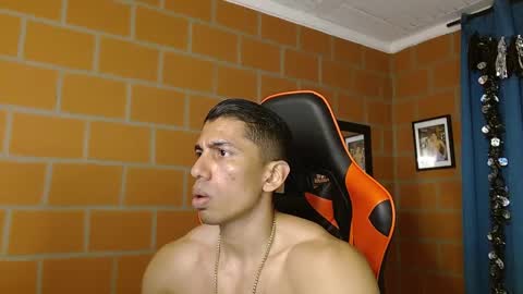 Snapshot of adan_sin1 chatting on 02/22/25, 11:13 Adan Sin online show from 02/22/25, 11:13
