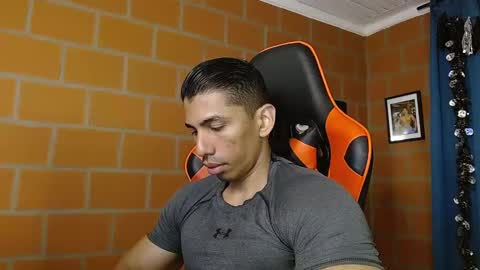 Snapshot of adan_sin1 chatting on 02/24/25, 02:26 Adan Sin online show from 02/24/25, 02:26
