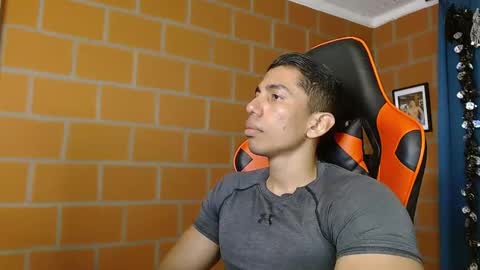 Snapshot of adan_sin1 chatting on 03/01/25, 06:11 Adan Sin online show from 03/01/25, 06:11