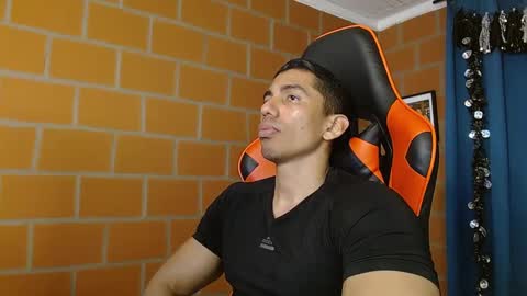 Snapshot of adan_sin1 chatting on 03/04/25, 03:48 Adan Sin online show from 03/04/25, 03:48