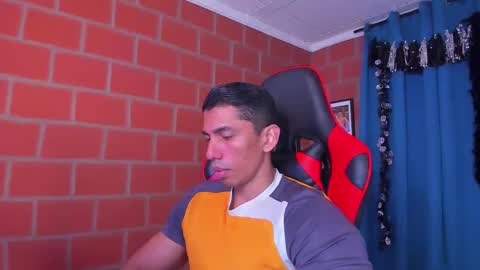 Snapshot of adan_sin1 chatting on 03/06/25, 03:24 Adan Sin online show from 03/06/25, 03:24