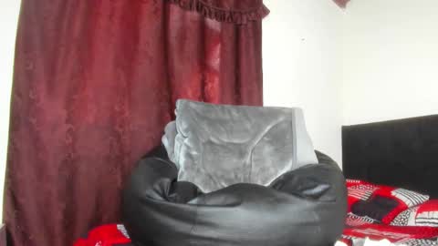 Snapshot of adanxbaby chatting on 10/16/25, 07:37 online show from 10/16/25, 07:37