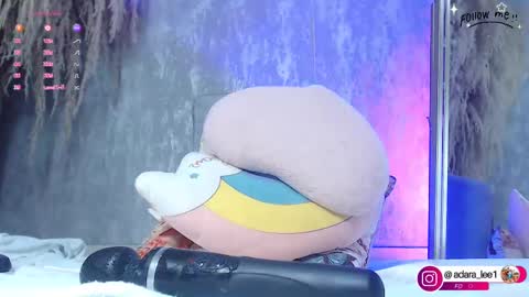 Snapshot of adara_lee chatting on 10/27/25, 12:36 sofi online show from 10/27/25, 12:36