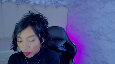 Snapshot of adarasuri_v chatting on 06/05/26, 03:13 Hi Stream 1000pm to 600am online show from 06/05/26, 03:13