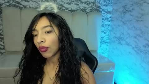 Snapshot of adarasuri_v chatting on 06/08/26, 03:18 Hi Stream 1000pm to 600am online show from 06/08/26, 03:18