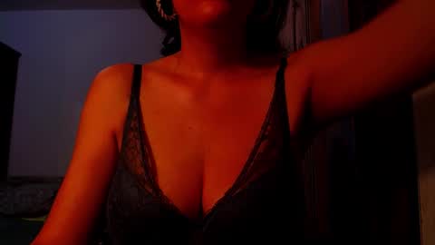 Snapshot of addicted2uts chatting on 10/02/25, 08:49 amy        online show from 10/02/25, 08:49