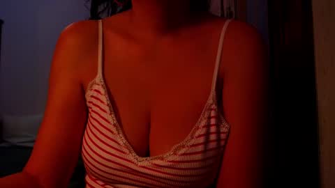 Snapshot of addicted2uts chatting on 10/03/25, 11:02 amy        online show from 10/03/25, 11:02