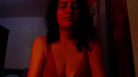 amy        online show from 11/06/25, 01:56