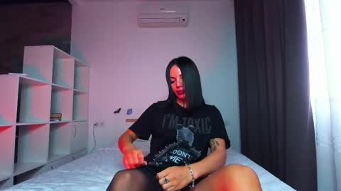 Snapshot of addictedsabi chatting on 10/21/25, 11:22 Sabi online show from 10/21/25, 11:22