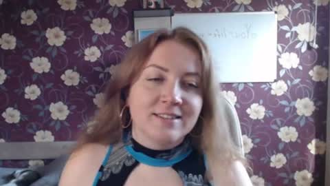 Adel online show from 06/10/26, 01:21