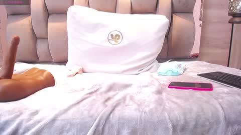 adela chase online show from 01/03/25, 05:17