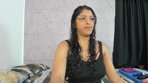 Snapshot of adelaandsharick chatting on 10/13/25, 02:28 adelaandsharick online show from 10/13/25, 02:28