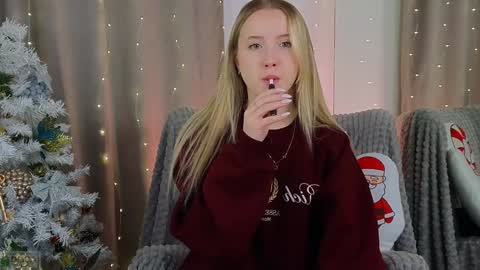 Adele online show from 12/12/24, 06:42