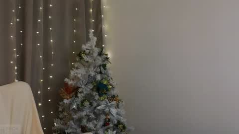 Adele online show from 12/29/24, 12:41