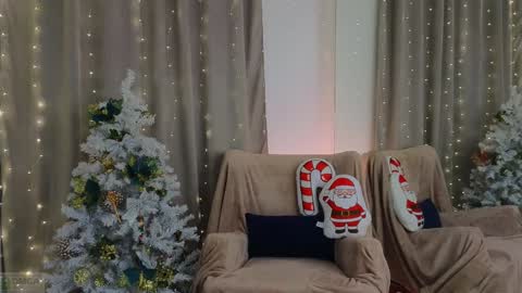 Adele online show from 12/30/24, 12:43