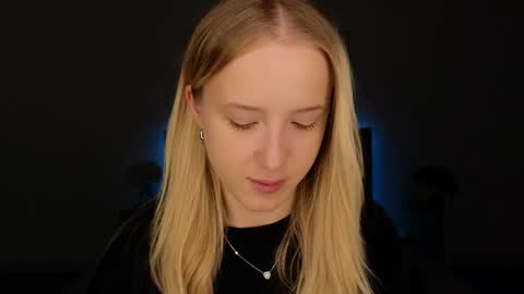 Adele online show from 05/07/26, 08:47
