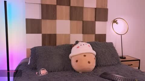 Andrea online show from 10/15/25, 12:27