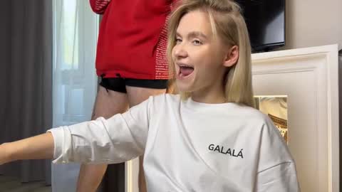 Adele Nick online show from 10/17/25, 08:50