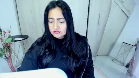Snapshot of adele_sweett chatting on 06/11/26, 10:46 Carolina online show from 06/11/26, 10:46