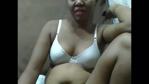 adelealy online show from 02/08/25, 08:09